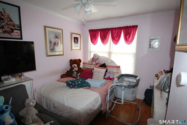 261 Pennsylvania Avenue 261, Bridgeport, CT 06610