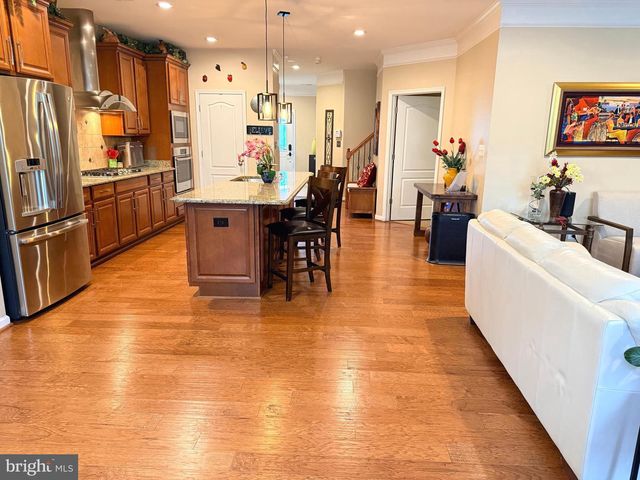 24619 GREYSTEEL SQ, Aldie, VA 20105