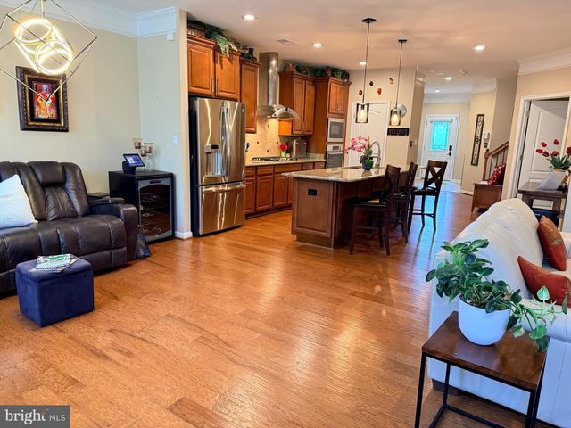 24619 GREYSTEEL SQ, Aldie, VA 20105