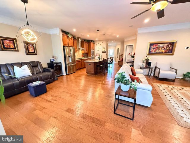 24619 GREYSTEEL SQ, Aldie, VA 20105