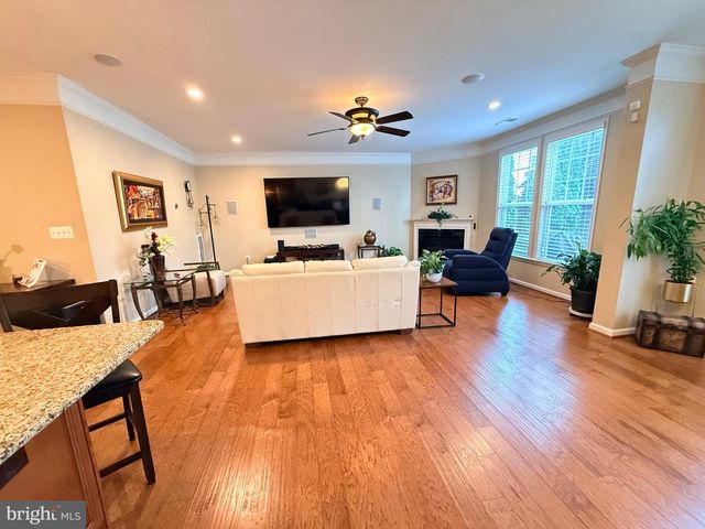 24619 GREYSTEEL SQ, Aldie, VA 20105