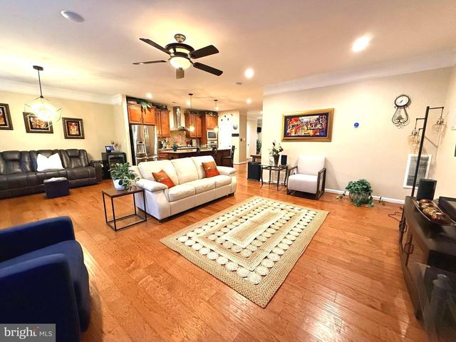 24619 GREYSTEEL SQ, Aldie, VA 20105