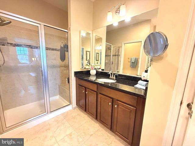 24619 GREYSTEEL SQ, Aldie, VA 20105