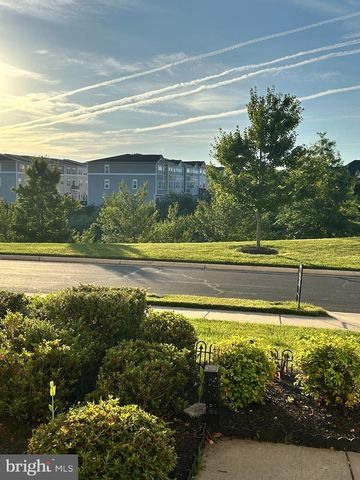 24619 GREYSTEEL SQ, Aldie, VA 20105