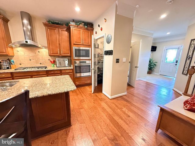 24619 GREYSTEEL SQ, Aldie, VA 20105