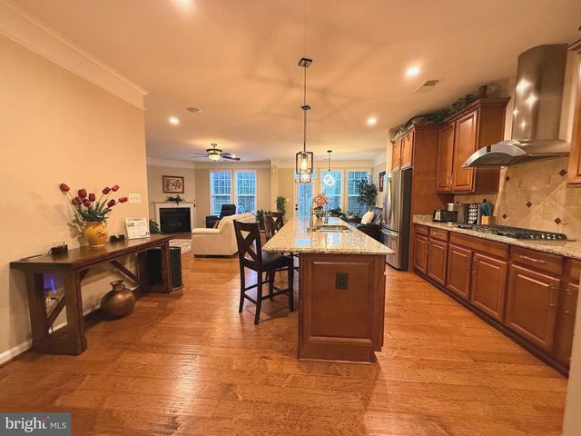 24619 GREYSTEEL SQ, Aldie, VA 20105