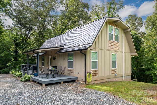 34 Wintercrest Drive, Candler, NC 28715