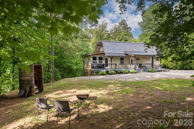34 Wintercrest Drive, Candler, NC 28715