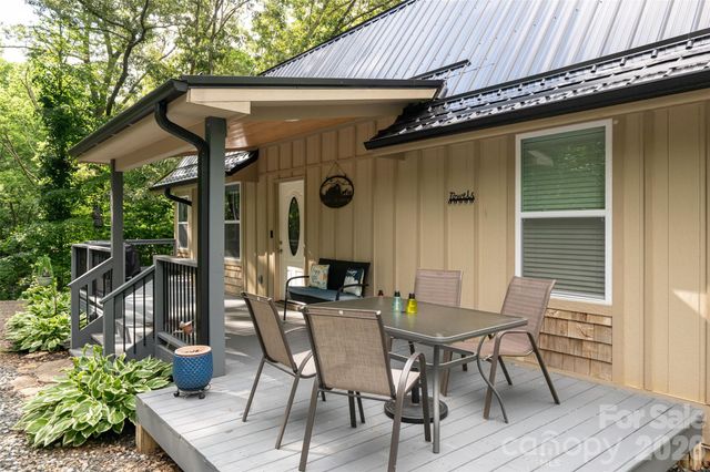 34 Wintercrest Drive, Candler, NC 28715