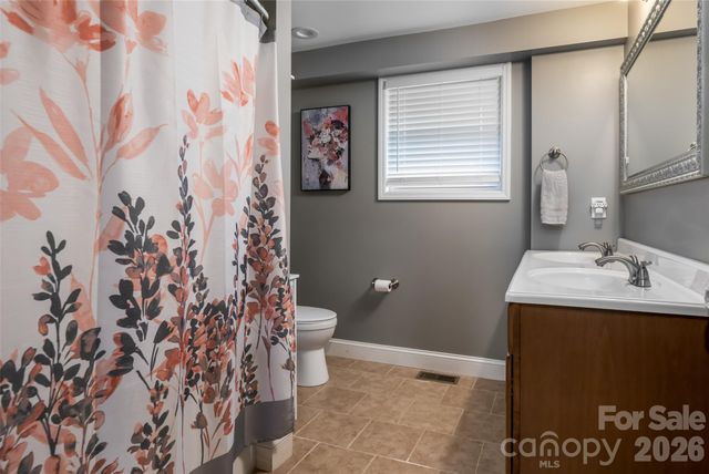 34 Wintercrest Drive, Candler, NC 28715