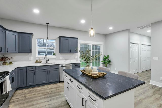 18 Sinalda Avenue SE, Newark, OH 43055