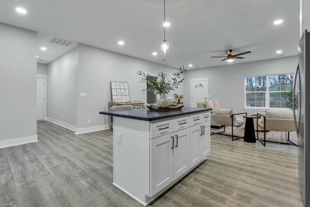18 Sinalda Avenue SE, Newark, OH 43055