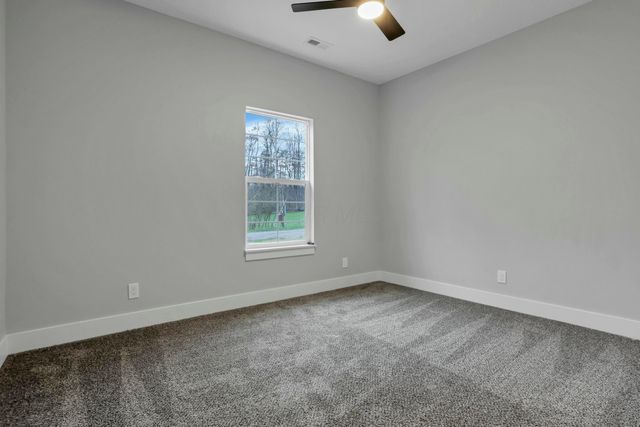 18 Sinalda Avenue SE, Newark, OH 43055