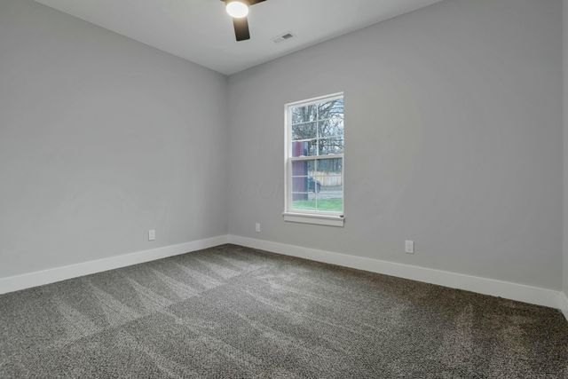18 Sinalda Avenue SE, Newark, OH 43055