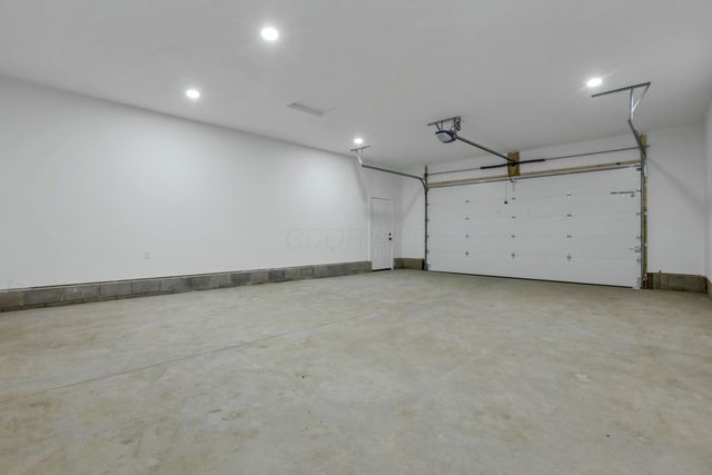 18 Sinalda Avenue SE, Newark, OH 43055