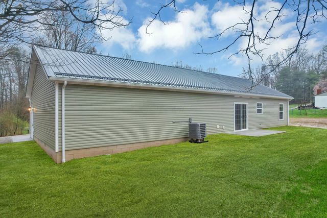 18 Sinalda Avenue SE, Newark, OH 43055