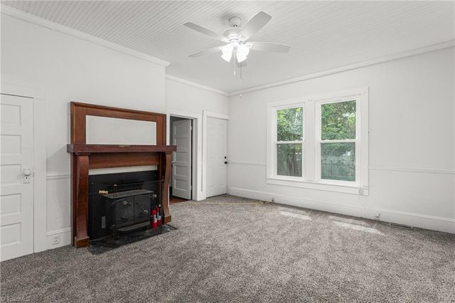 429 N Asheboro Street, Liberty, NC 27298