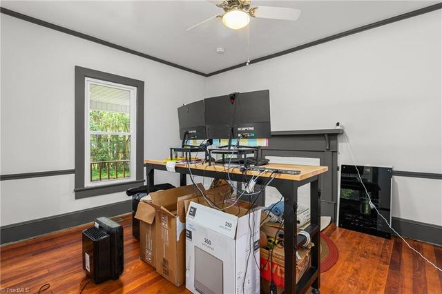 429 N Asheboro Street, Liberty, NC 27298