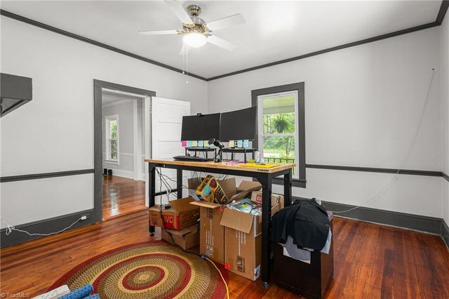 429 N Asheboro Street, Liberty, NC 27298