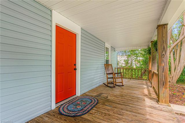 429 N Asheboro Street, Liberty, NC 27298