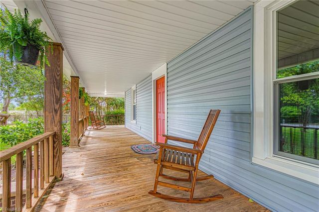 429 N Asheboro Street, Liberty, NC 27298