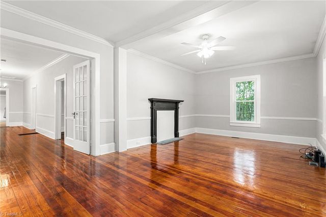 429 N Asheboro Street, Liberty, NC 27298