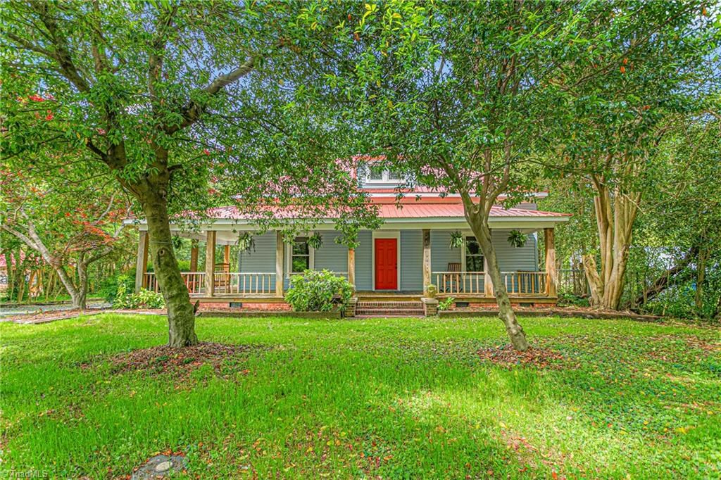 429 N Asheboro Street, Liberty, NC 27298