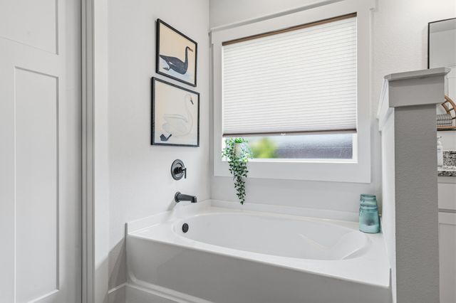 6508 Forest Bay Avenue, Gulf Breeze, FL 32563