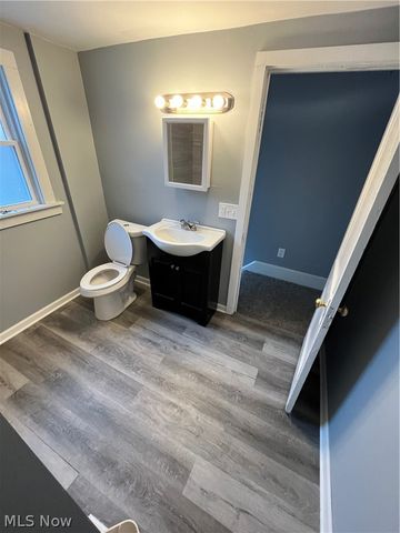 1037 Dietz Avenue, Akron, OH 44301