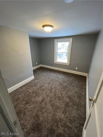 1037 Dietz Avenue, Akron, OH 44301