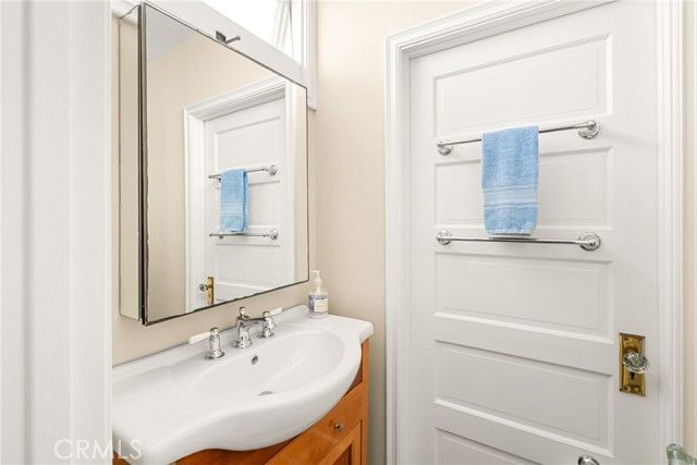 36 19th Street, Hermosa Beach, CA 90254