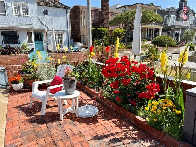 36 19th Street, Hermosa Beach, CA 90254