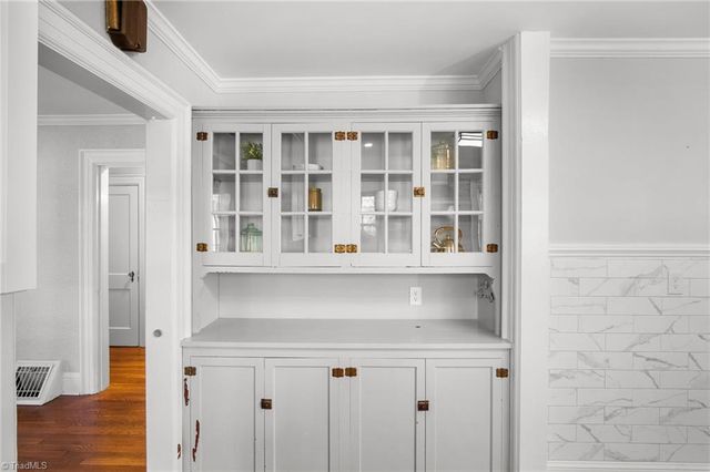 919 Rotary Drive, High Point, NC 27262