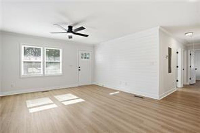 127 Perry Street, Loganville, GA 30052