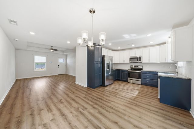 486 Mattingly Dr, Clarksville, TN 37042