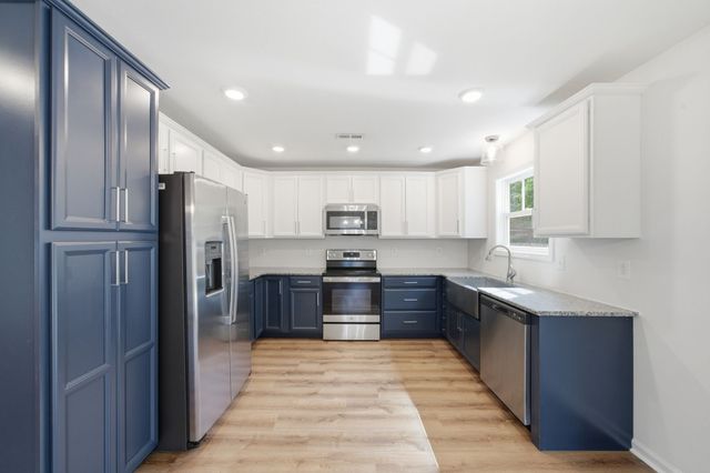 486 Mattingly Dr, Clarksville, TN 37042