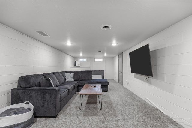 1170 RALEIGH STREET, Green Bay, WI 54304