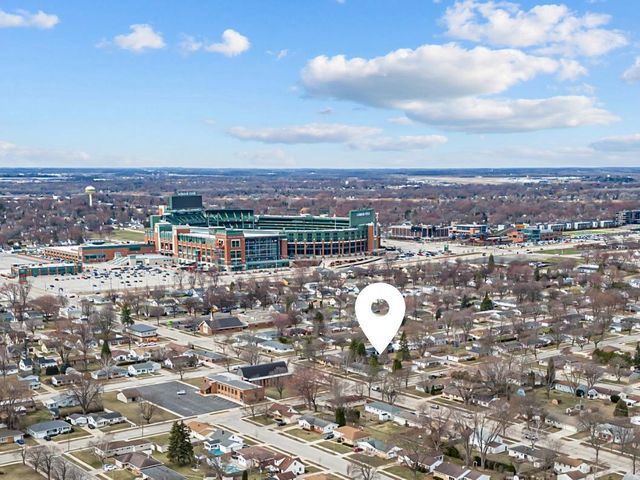 1170 RALEIGH STREET, Green Bay, WI 54304