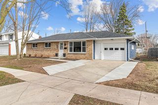 1170 RALEIGH STREET, Green Bay, WI 54304