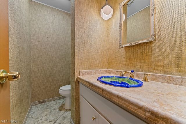 5573 Logan Arms Drive, Youngstown, OH 44420