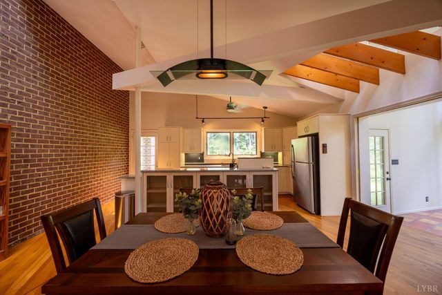 2246 Country Club, Appomattox, VA 24522