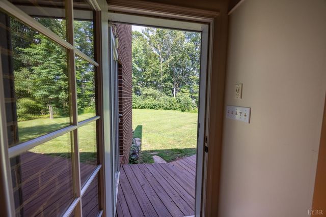 2246 Country Club, Appomattox, VA 24522