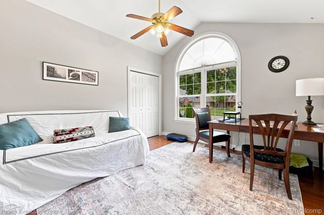 3799 Arlington Avenue, Fort Gratiot Charter Township, MI 48059