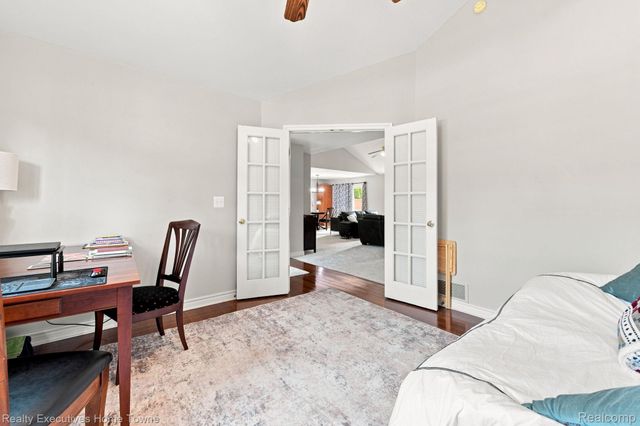 3799 Arlington Avenue, Fort Gratiot Charter Township, MI 48059