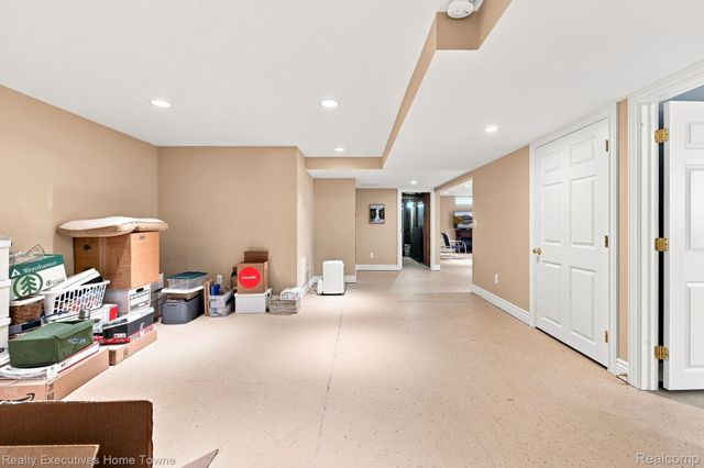 3799 Arlington Avenue, Fort Gratiot Charter Township, MI 48059