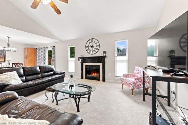 3799 Arlington Avenue, Fort Gratiot Charter Township, MI 48059