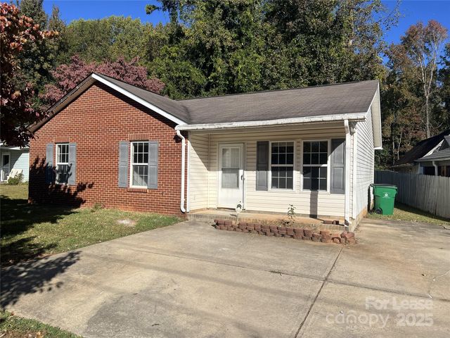 8806 Moores Chapel Road, Charlotte, NC 28214