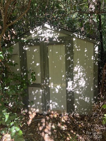 8806 Moores Chapel Road, Charlotte, NC 28214