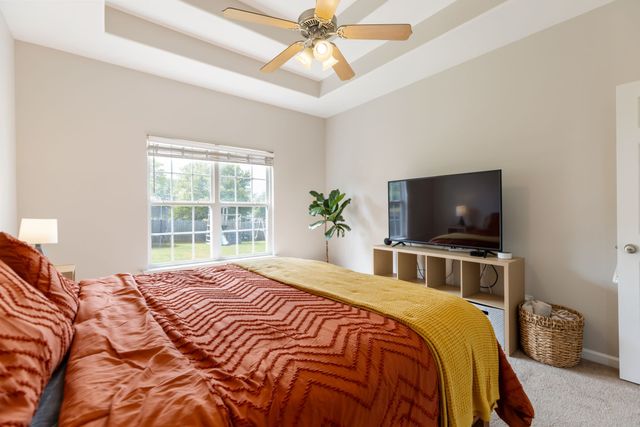 3992 Kristen St, Spring Hill, TN 37174
