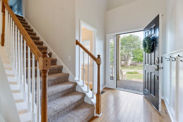 3992 Kristen St, Spring Hill, TN 37174
